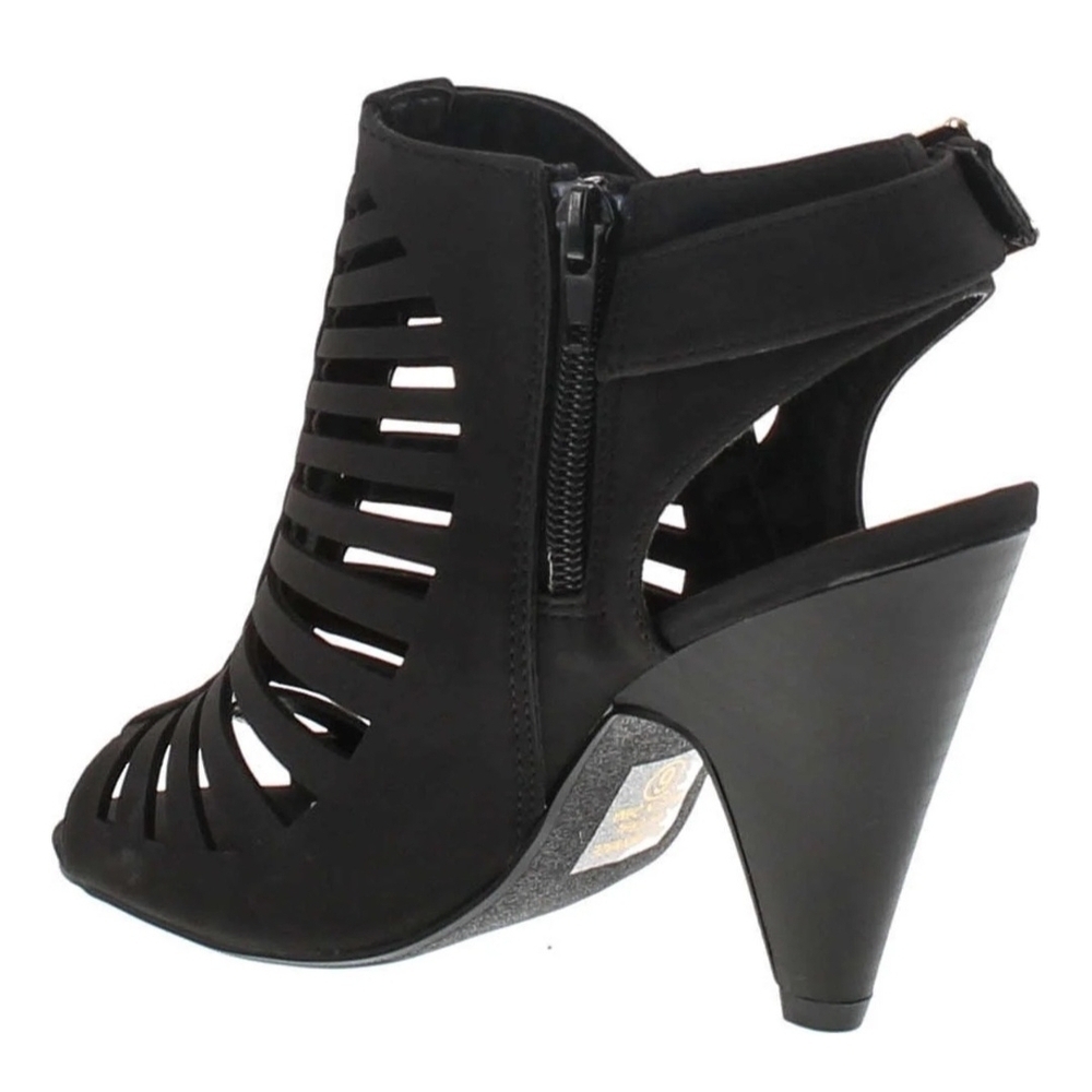 Delicious Black Strappy Heels - Picture 3 of 7